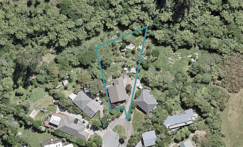 16 Bermer Road, Belmont, Lower Hutt - Carousel 1