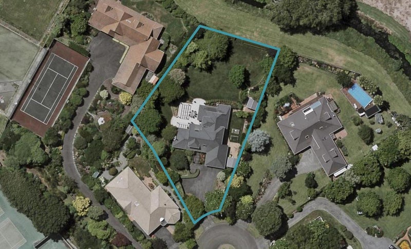 7 Lavinia Grove, Waikanae Beach, Waikanae - Carousel 1
