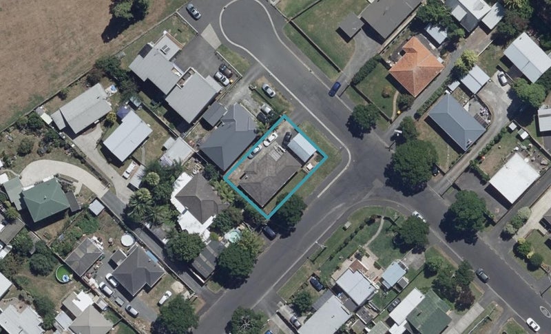 2 Kiwi Avenue, Forest Lake, Hamilton - Carousel 1