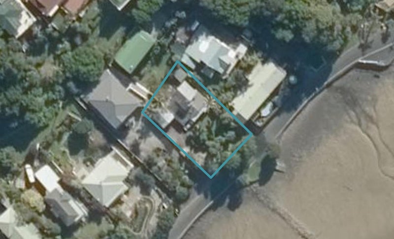 152 Beach Road, Onerahi, Whangarei - Carousel 1
