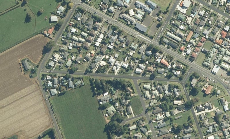 12 Saint Johns Avenue, Tuakau, Tuakau - Carousel 1