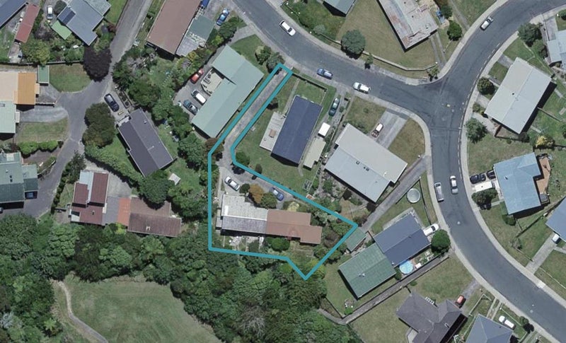 1/5 Kingsbridge Place, Newlands, Wellington - Carousel 1