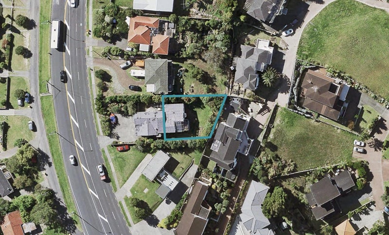 499B East Coast Road, Murrays Bay, Auckland - Carousel 1