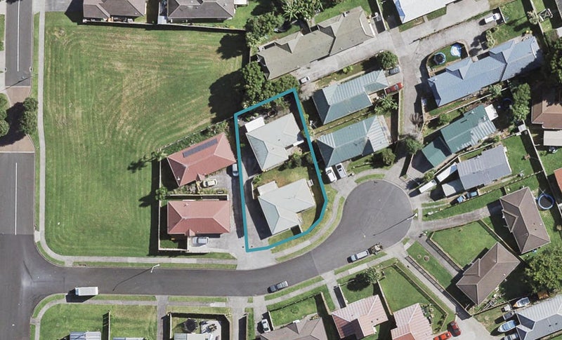 2/6 Nerissa Place, Randwick Park, Auckland - Carousel 1