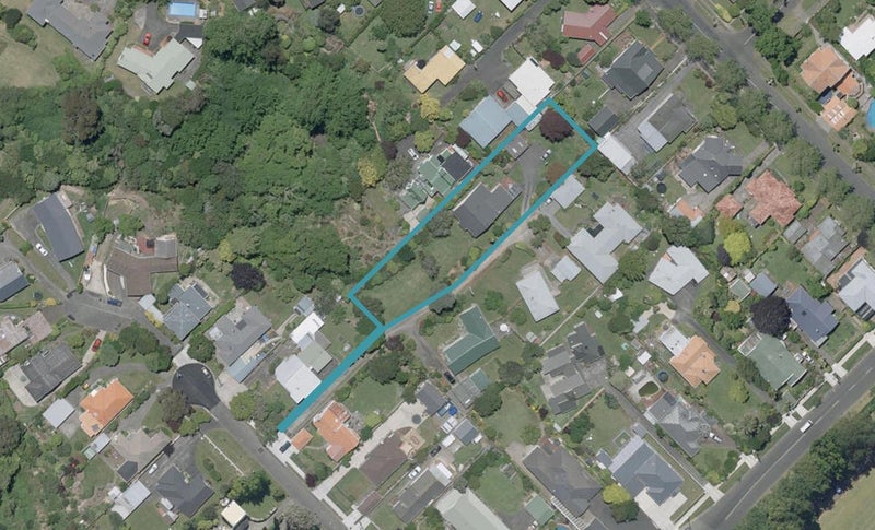 12 Tregarth Street, Saint Johns Hill, Whanganui - Carousel 1