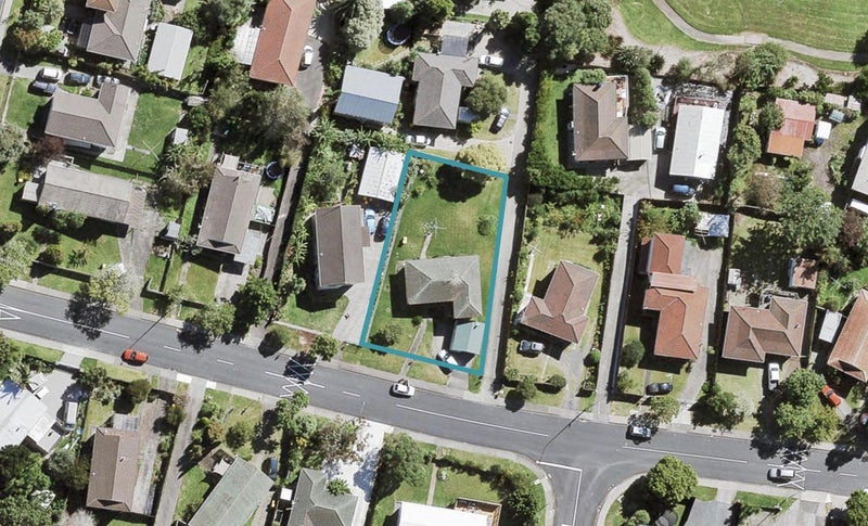 37 Pisces Road, Glen Eden, Auckland - Carousel 1