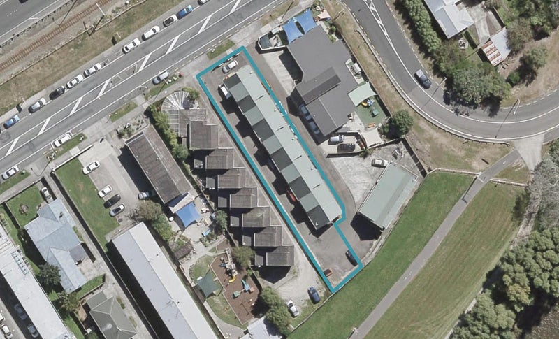 1/98 Pharazyn Street, Melling, Lower Hutt - Carousel 1