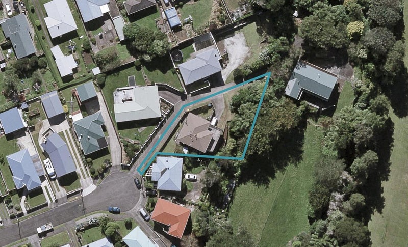 18 Barclay Street, Ferndale, New Plymouth - Carousel 1