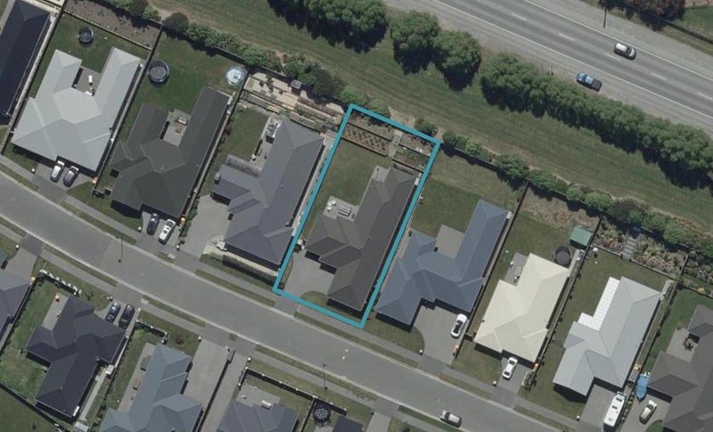 33 Davaar Crescent, Broomfield, Christchurch - Carousel 1