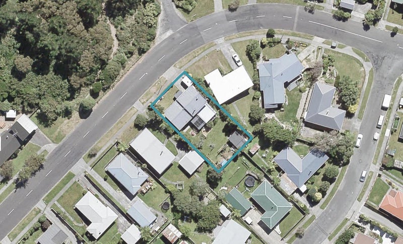 326 Maungaraki Road, Maungaraki, Lower Hutt - Carousel 1