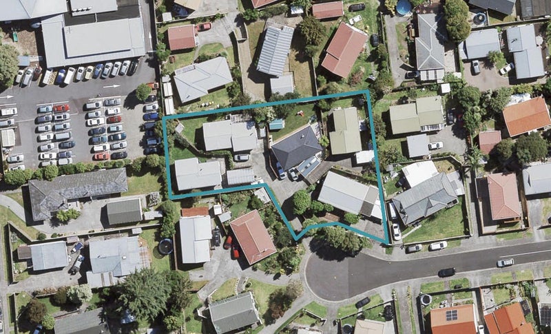 1/7 Ireland Place, Ranui, Auckland - Carousel 1