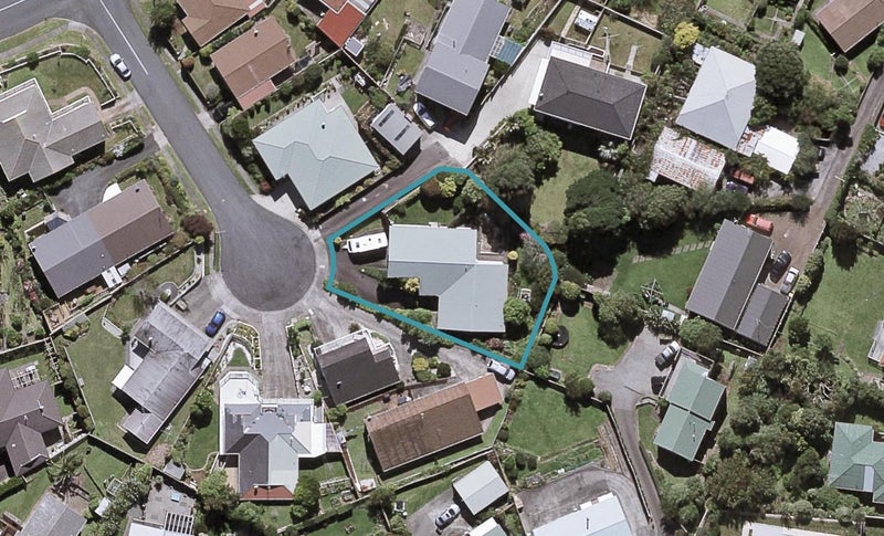 5 Renown Place, Spotswood, New Plymouth - Carousel 1