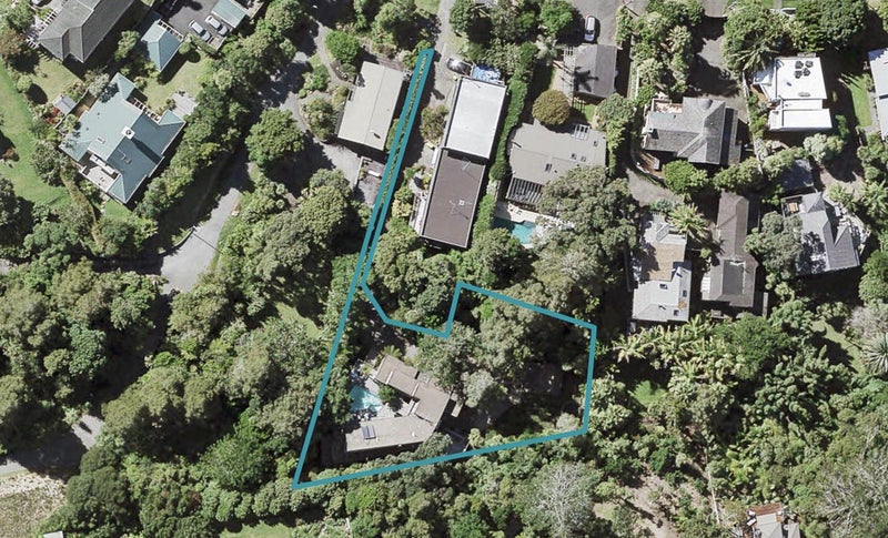 246A Beach Road, Campbells Bay, Auckland - Carousel 1
