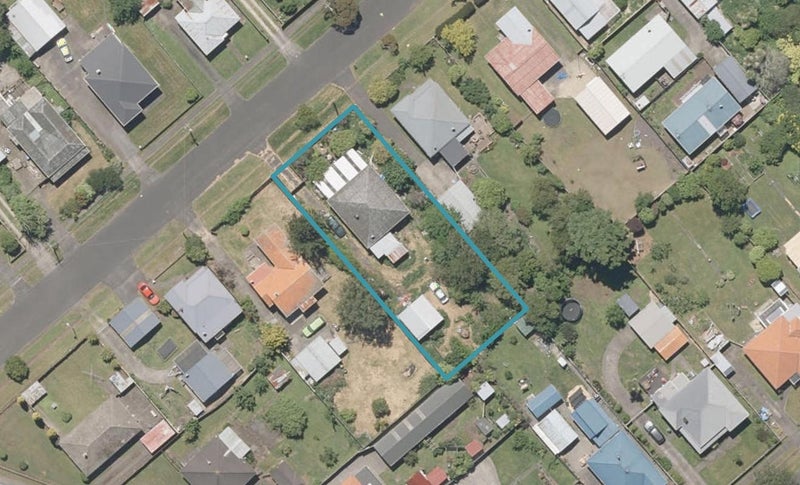 14 Mahoney Street, Whanganui East, Whanganui - Carousel 1