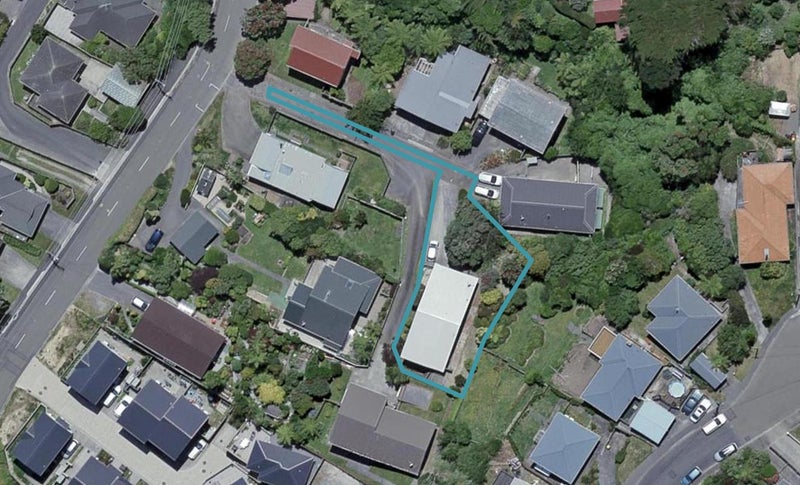 30 Glanmire Road, Newlands, Wellington - Carousel 1