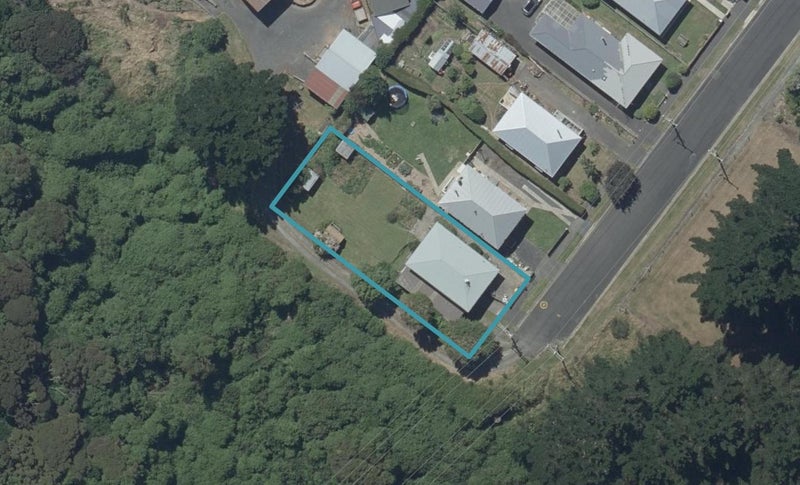22 Tilburn Street, Halfway Bush, Dunedin - Carousel 1