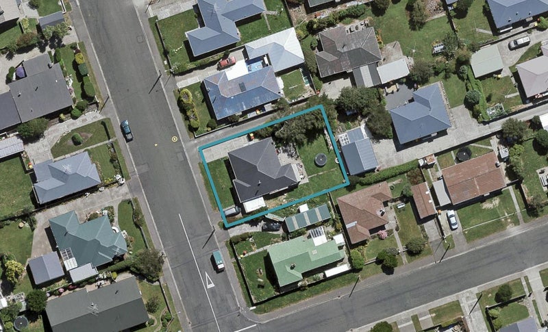 77 Stuart Street, Hawthorndale, Invercargill - Carousel 1