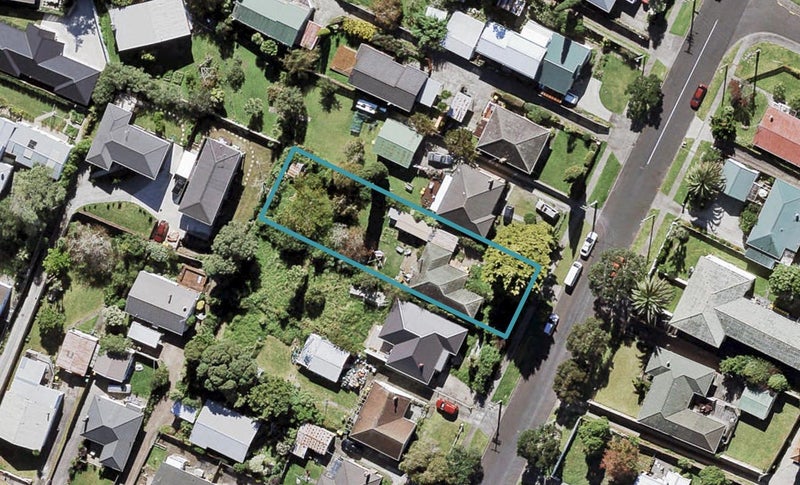 10 Queen Mary Avenue, New Lynn, Auckland - Carousel 1