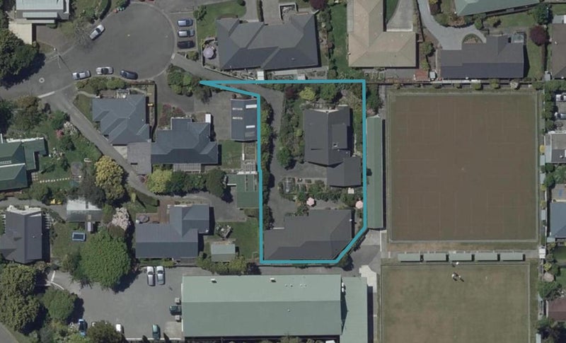 14 Tuscany Place, Beckenham, Christchurch - Carousel 1