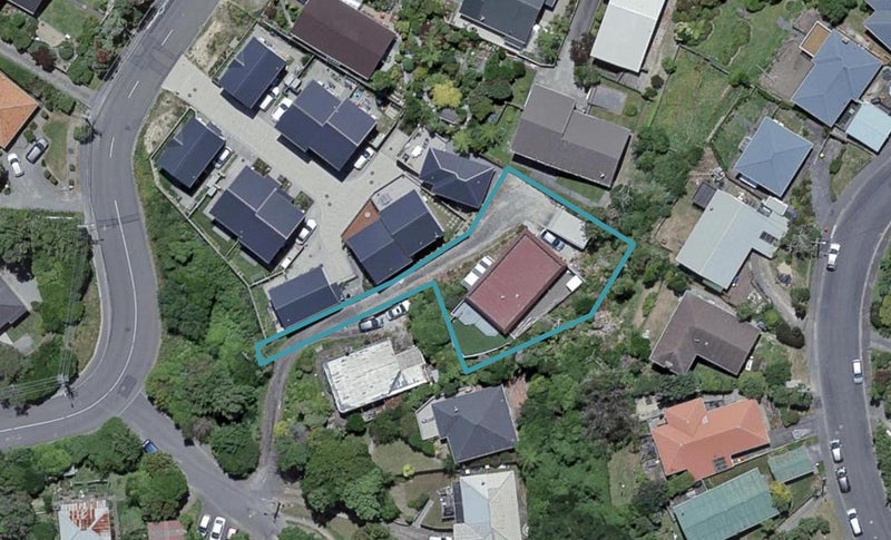 16 Glanmire Road, Newlands, Wellington - Carousel 1