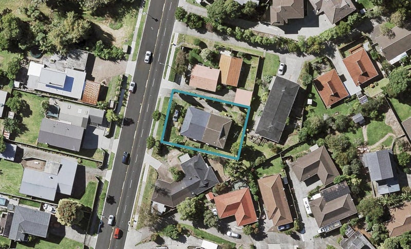 2/25 Glenmore Road, Sunnyhills, Auckland - Carousel 1