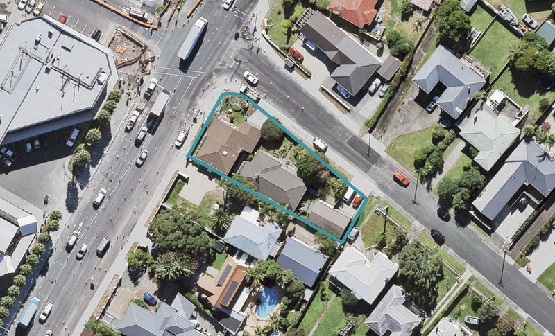 1A Jaemont Avenue, Te Atatu South, Auckland - Carousel 1