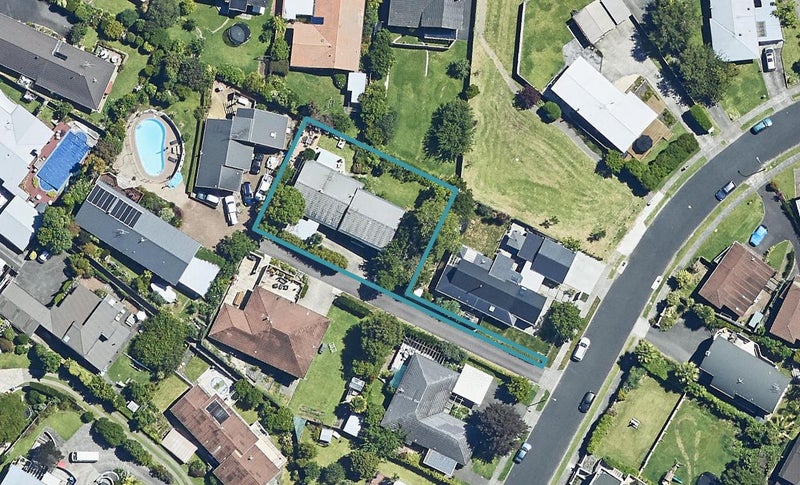 53 Eaton Crescent, Matua, Tauranga - Carousel 1