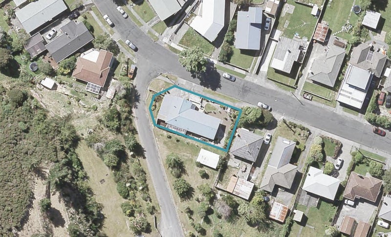 23 McGowan Road, Wainuiomata, Lower Hutt - Carousel 1