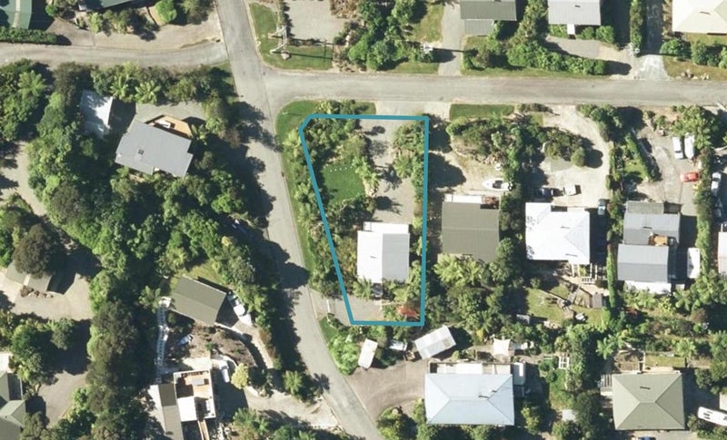 2 Field Terrace, OKIWI BAY, FRENCH PASS - Carousel 1