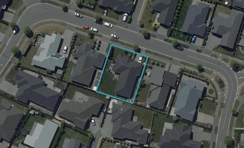 10 Handley Crescent, Wigram, Christchurch - Carousel 1