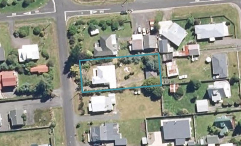 14 Mackenzie Street, WAIMARINO, OWHANGO - Carousel 1
