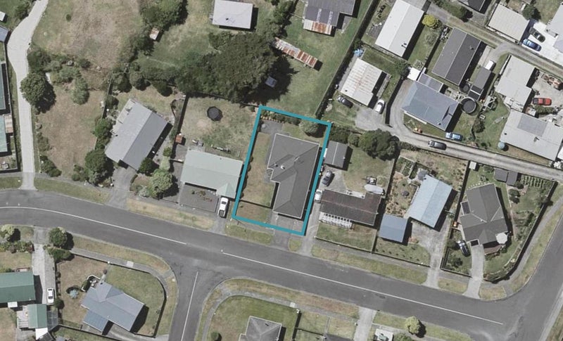 22 Karaka Street, Otaki Beach, Otaki - Carousel 1