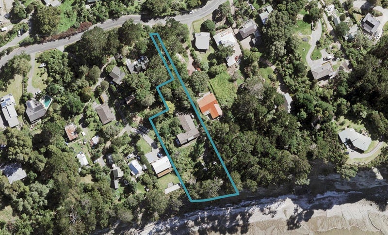 227 Victory Road, Laingholm, Auckland - Carousel 1