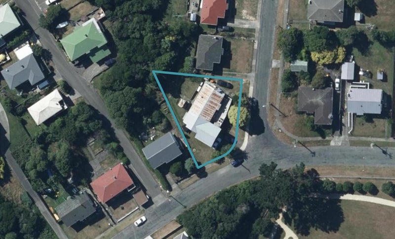 1 Arene Grove, Titahi Bay, Porirua - Carousel 1