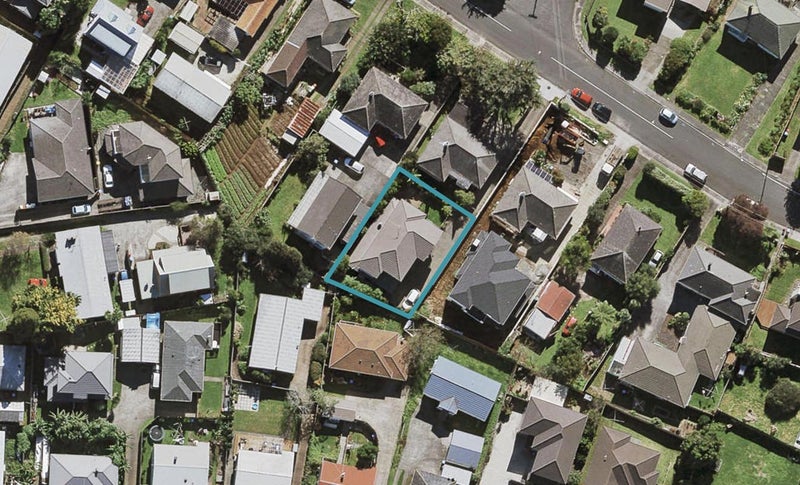 10 Haughey Avenue, Three Kings, Auckland - Carousel 1