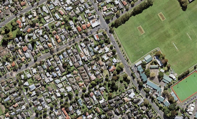 14/1C Orchard Street, Avondale, Auckland - Carousel 1