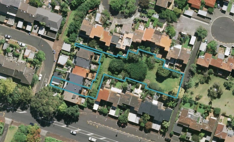 3 Grattan Place, Freemans Bay, Auckland - Carousel 1