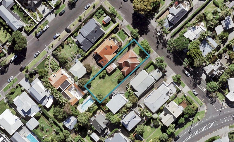 8 Kotare Avenue, Westmere, Auckland - Carousel 1
