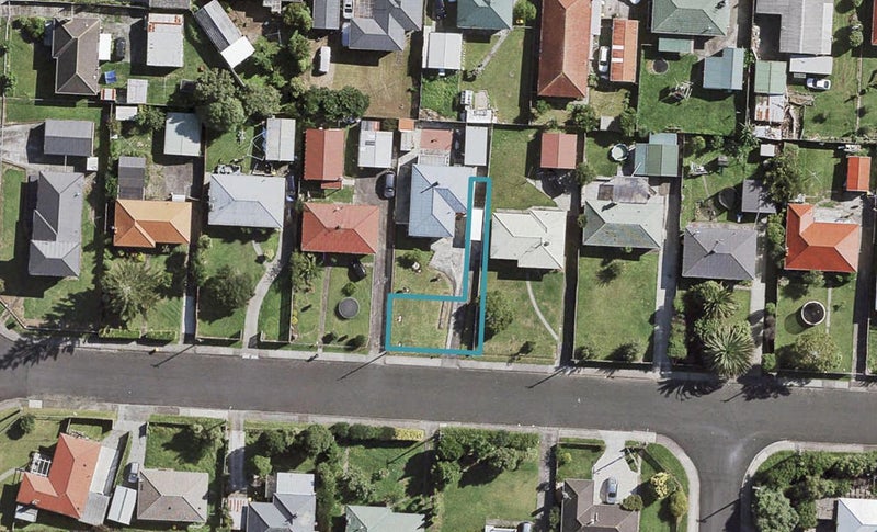 1/10 McDougall Street, Manurewa East, Auckland - Carousel 1