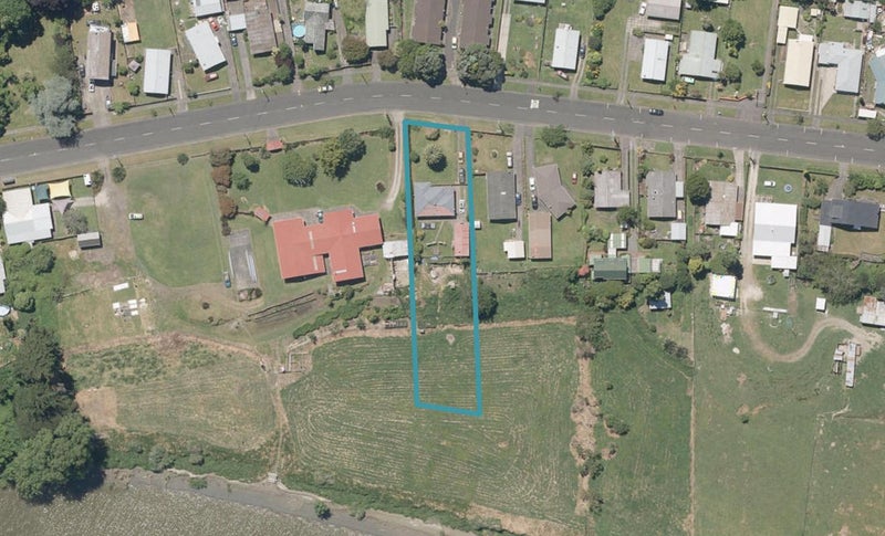 374 Somme Parade, Aramoho, Whanganui - Carousel 1