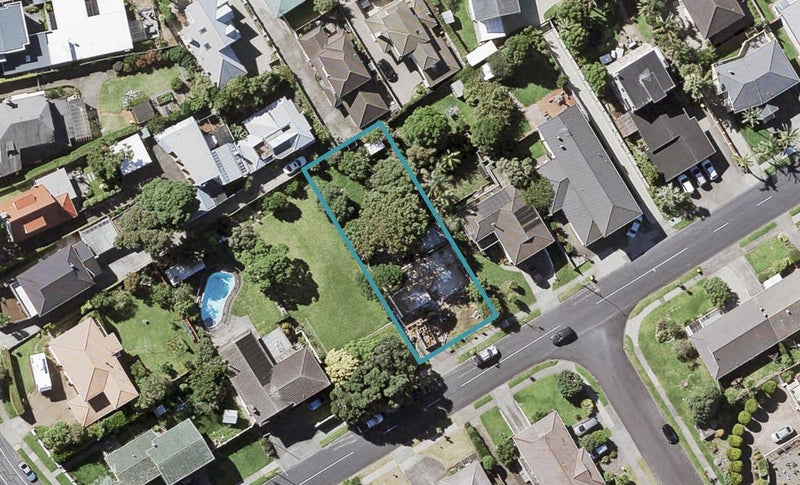 40 Sea Spray Drive, Bucklands Beach, Auckland - Carousel 1