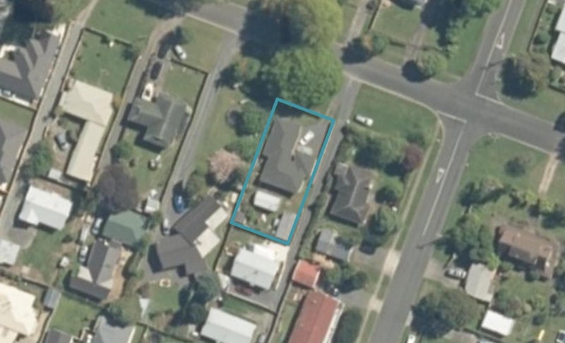 18 Moore Street, Leamington, Cambridge - Carousel 1
