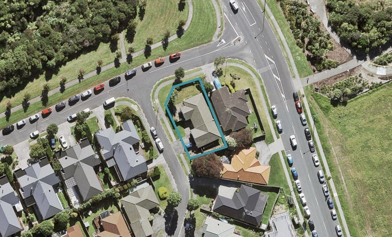 43 Lazurite Drive, Westgate, Auckland - Carousel 1