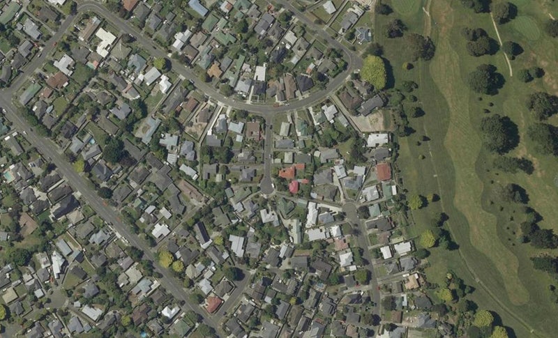 5 Eton Place, Terrace End, Palmerston North - Carousel 1