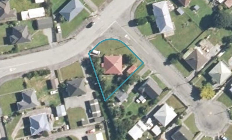 6 Lynch Street, Cobden, Greymouth - Carousel 1