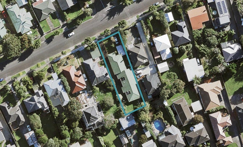 2/20 Springleigh Avenue, Mount Albert, Auckland - Carousel 1