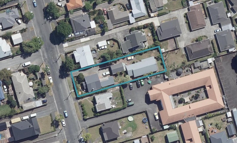 200 Nixon Street, Hamilton East, Hamilton - Carousel 1