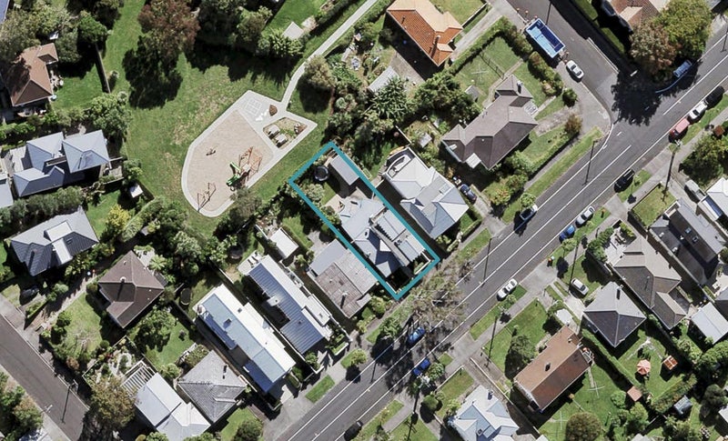 11 Lemington Road, Westmere, Auckland - Carousel 1