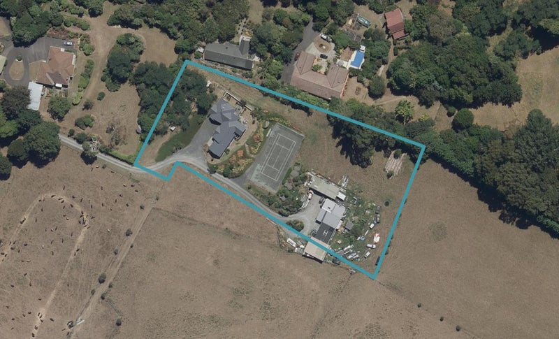 121 Houchens Road, Glenview, Hamilton - Carousel 1