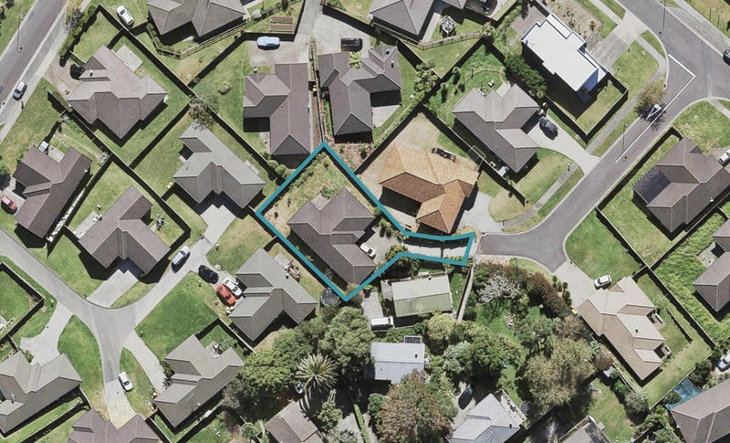 7 Guinness Place, Massey, Auckland - Carousel 1